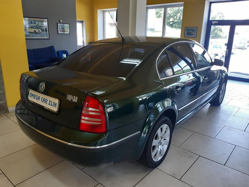 Škoda Superb 2.5 TDI AUTOMAT DIGIKLIMA - fotka 6 z 24