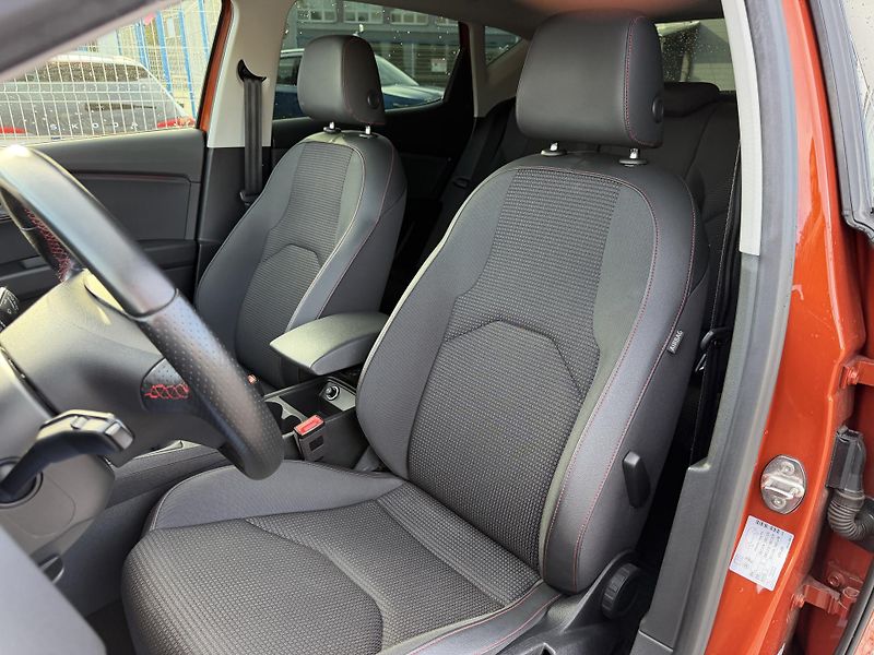 Seat Leon FR 1,5 TSi/96kW - LED,TZ,..... - fotka 12 z 66