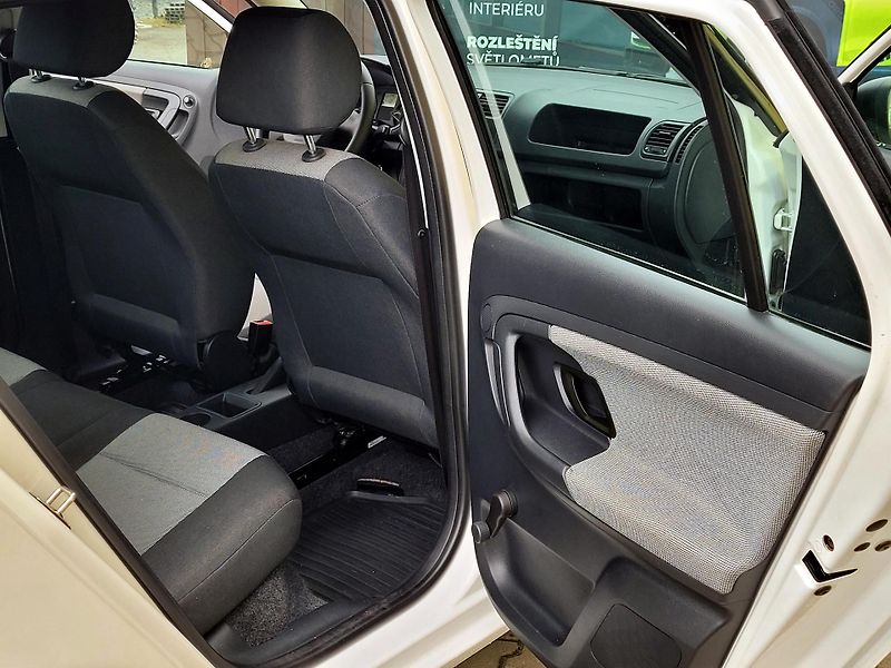 Škoda Fabia 1,2 SERV.KNIHA,KLIMA           - fotka 22 z 41