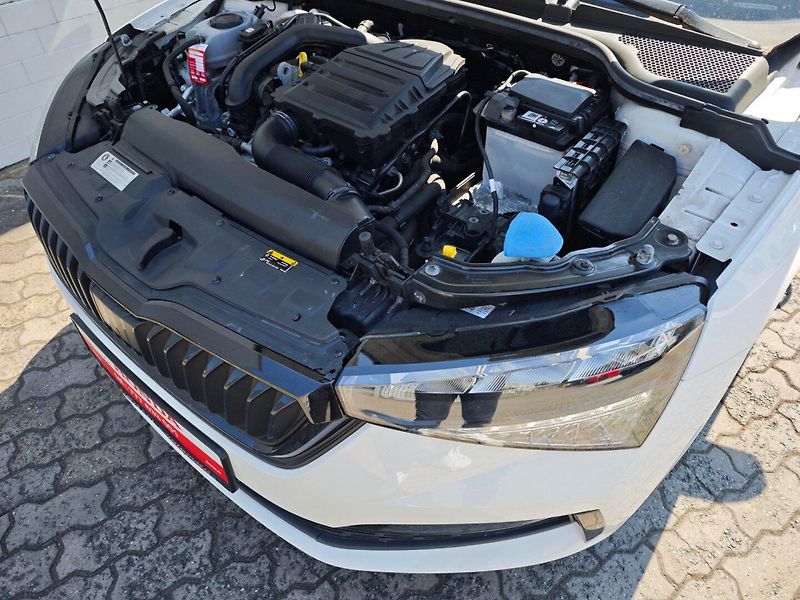 Škoda Scala (2020) 1.0 TSi Drive 125 Years - fotka 31 z 40