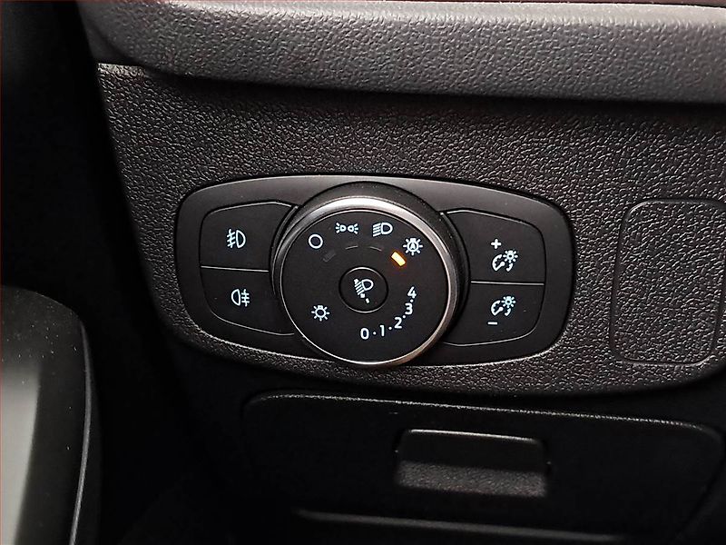 Ford Focus (2018) 1.5 TDCi, Tempomat - fotka 19 z 20