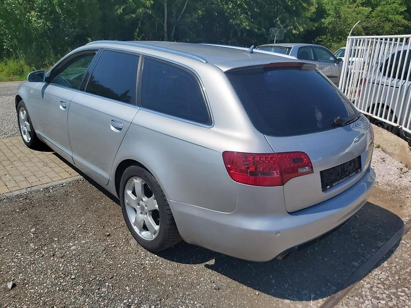 Audi A6 (2005) 3,2 Avant Quatro - fotka 10 z 36