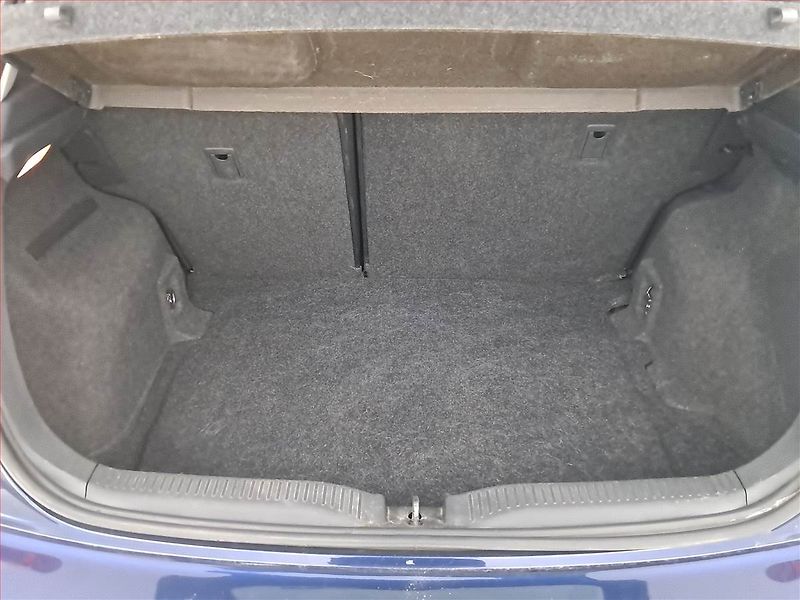 Toyota Auris (2008) 1.4 D-4D, Serv.kniha - fotka 14 z 17