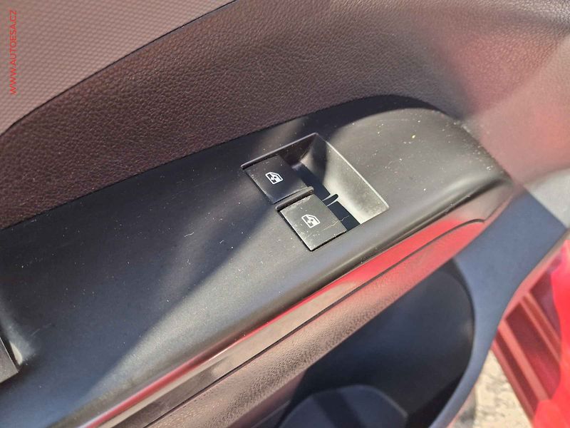 Chevrolet Aveo (2012) 1.2i, 2.maj,ČR, Klima - fotka 13 z 15