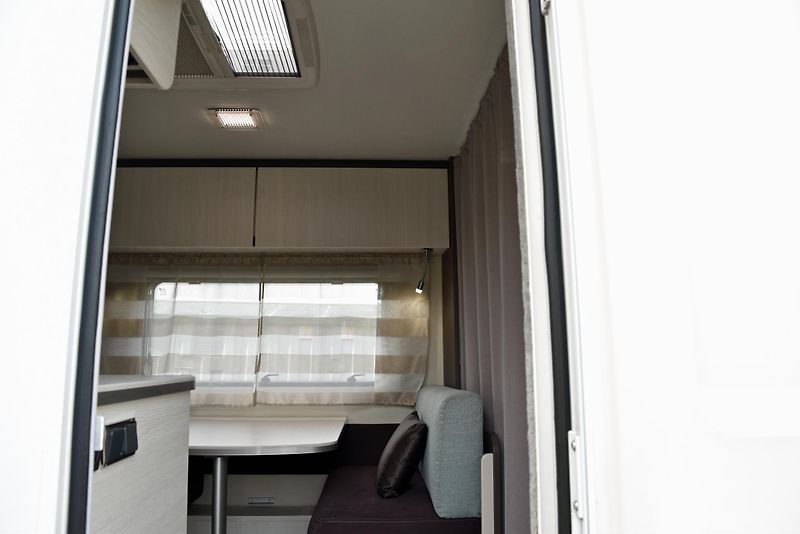 Sterckemann Starlett 496 PE COMFORT, KLIMA, 5MÍST - fotka 22 z 50