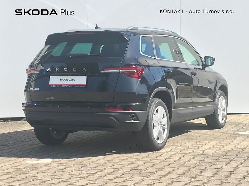 Škoda Karoq (2025) TOP SELECTION 1,5 TSI DSG - fotka 2 z 27