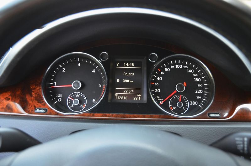 Volkswagen CC (2014) 2.0 TDi 130kW 112tkm / NEZ.TOP - fotka 26 z 39