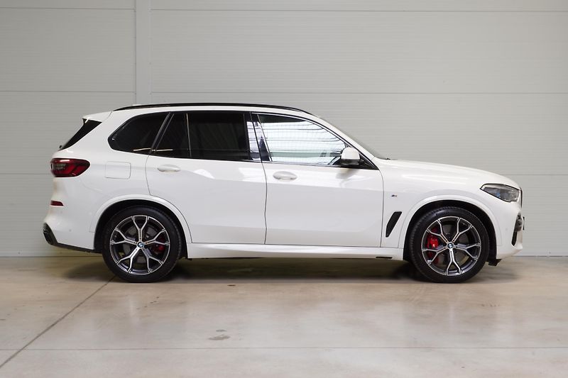 BMW X5 Xdrive40d,ČR,1.MAJ,DPH,7míst - fotka 4 z 47