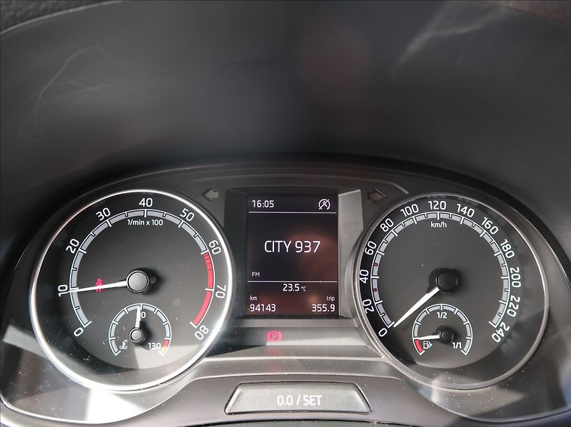 Škoda Fabia 1,0 TSi,70kW,1maČR,Serv.kn,DPH - fotka 11 z 25
