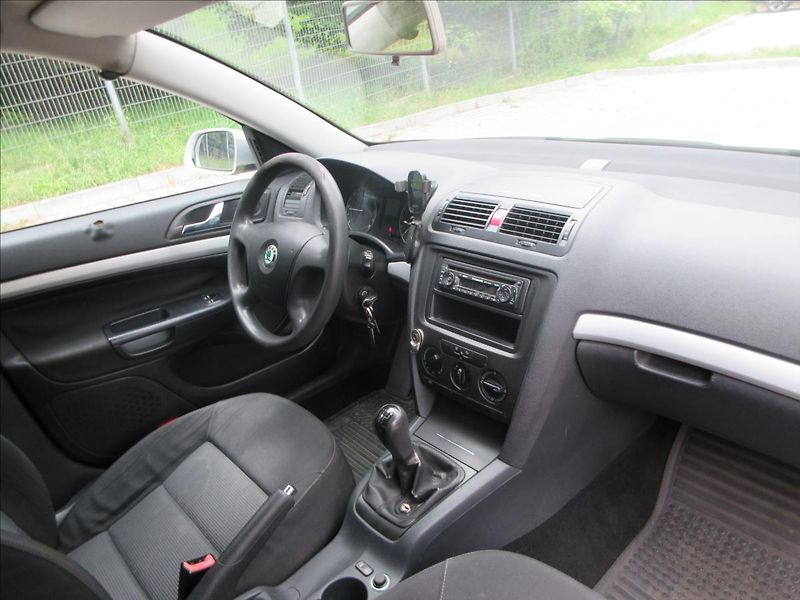 Škoda Octavia 1,9 TDi 77Kw, Klima, Nové v ČR - fotka 14 z 26