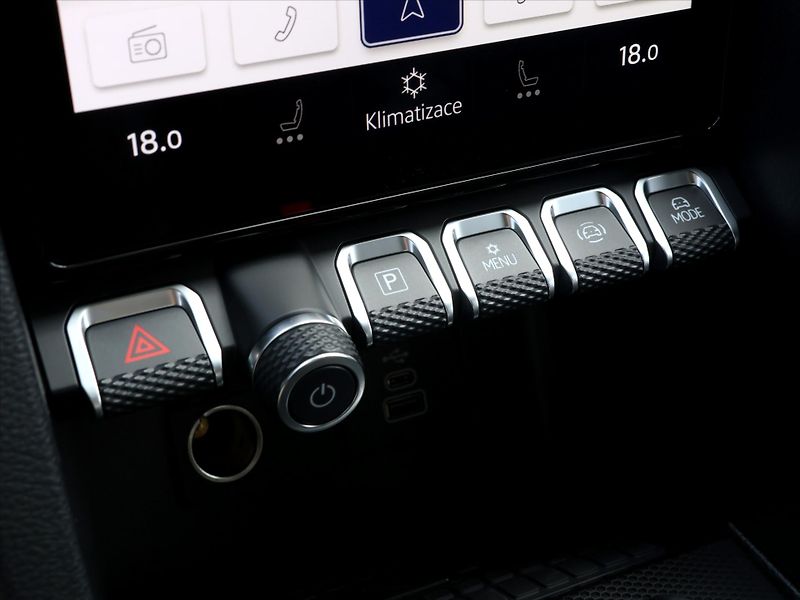 Volkswagen Amarok 3,0 TDi PanAmericana 10AUT 4x4 - fotka 26 z 40