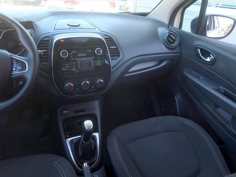Renault Captur (2018) 0.9 TCe, Tempomat - fotka 8 z 15