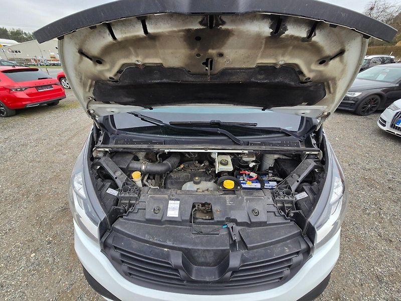 Renault Trafic (2017) 1.6 DCi 92 KW 8 - fotka 21 z 22