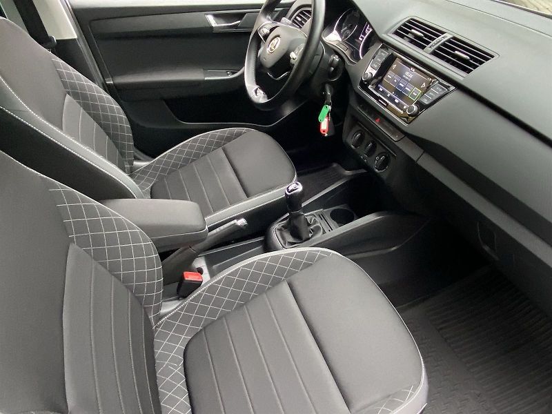 Škoda Fabia (2022) Combi 1.0 TSI Ambition Plus - fotka 10 z 30
