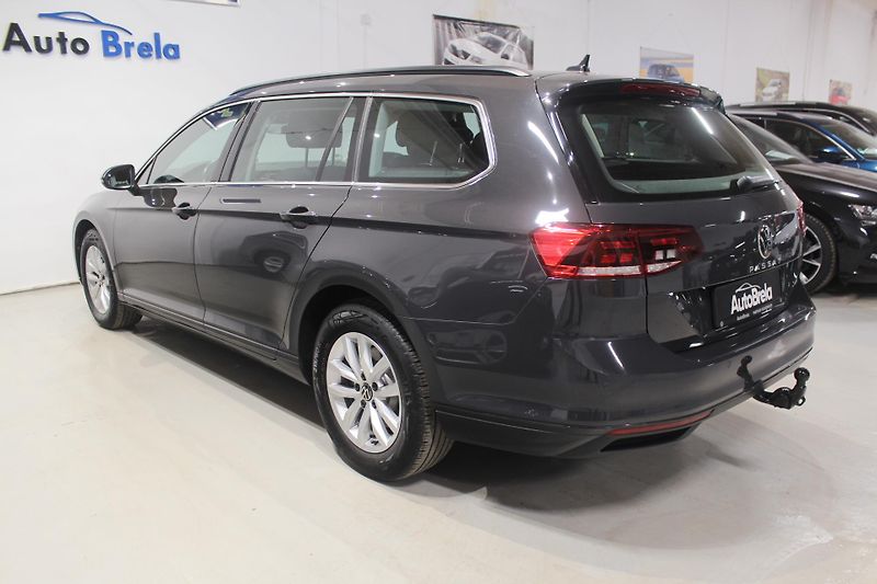 Volkswagen Passat (2021) 2.0TDI DSG Model 2022 - fotka 9 z 35