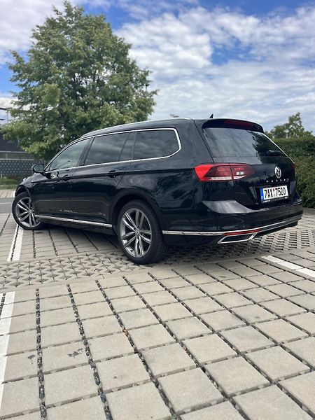 Volkswagen Passat (2019) Variant - fotka 2 z 16