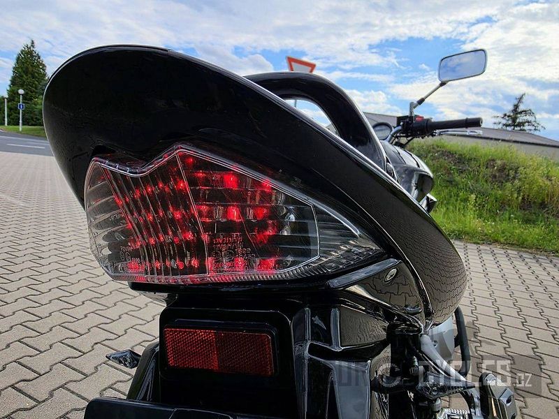 Suzuki GSF 650 N Bandit (2008) - fotka 7 z 17