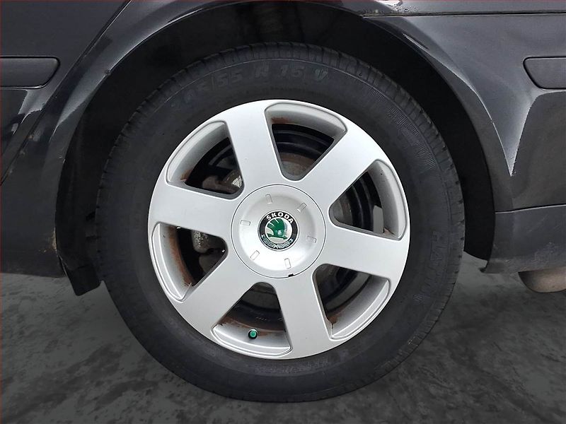 Škoda Octavia (2005) 1.6, po STK, Tažné - fotka 14 z 18