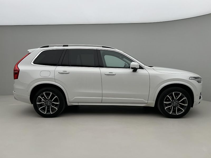 Volvo XC90 D5 AWD MOMENTUM CZ - fotka 9 z 33