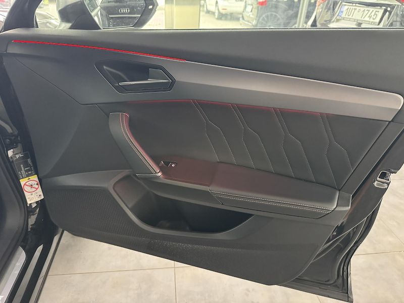 Cupra Formentor (2023) 2,5TSIF VZ5 DSG 4x4  - fotka 26 z 37