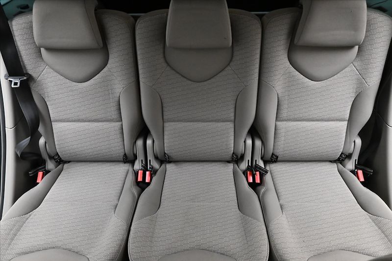 Peugeot 308 1,6 SW HDI 82 kW Panorama - fotka 25 z 29