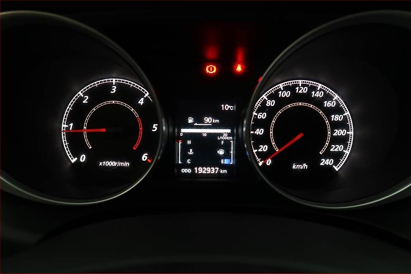 Mitsubishi ASX (2010) 1.8 DI-D MIVEC, Xenony - fotka 11 z 18