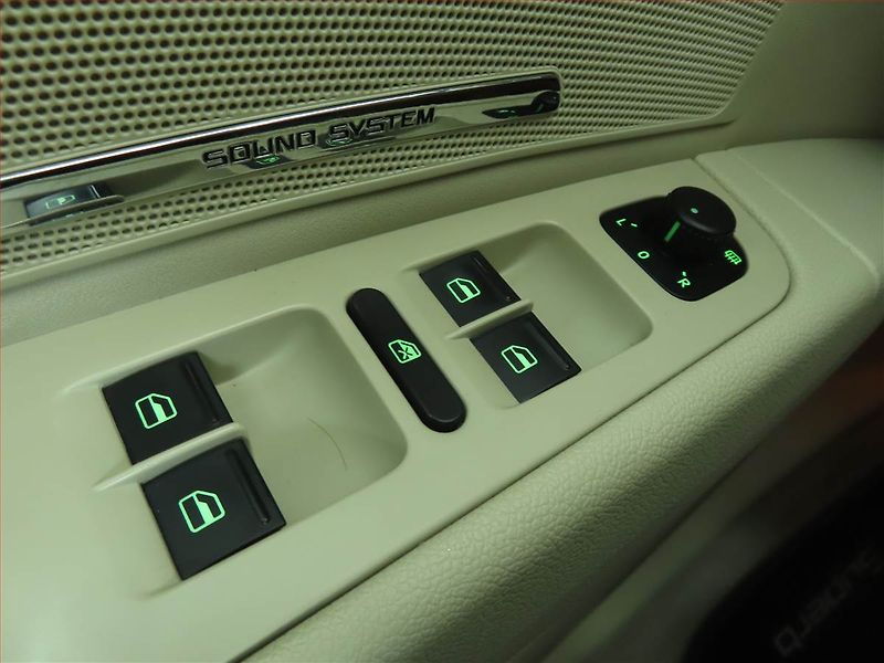 Škoda Superb (2011) Elegance 3.6 FSI V6, 4X4 - fotka 15 z 15