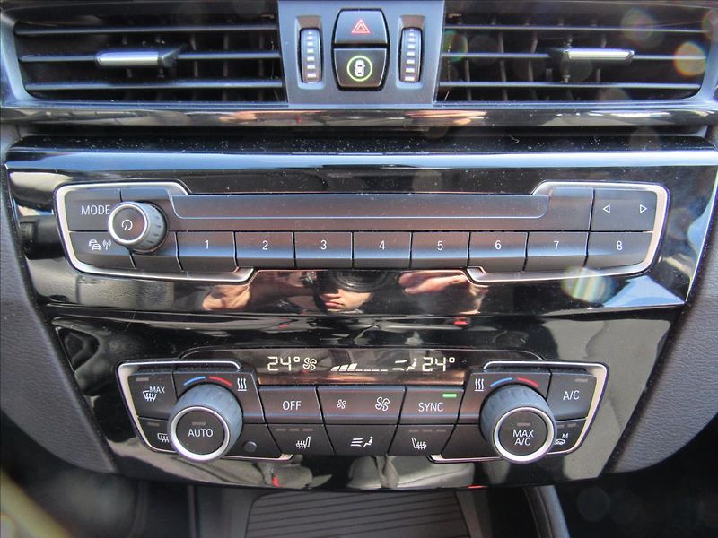 BMW X1 1,5 T sDrive 18i Manuál - fotka 19 z 32