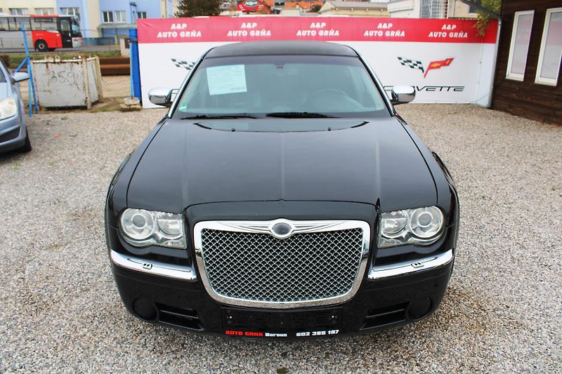 Chrysler 300C (2006) 3,0CRD KŮŽE XENON NAVI ALU 22 - fotka 2 z 19