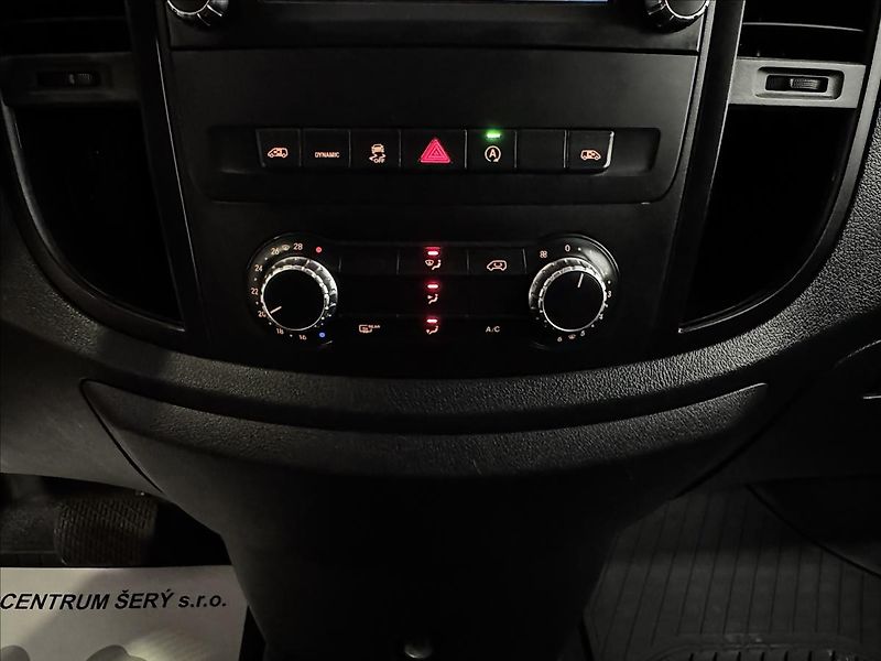 Mercedes-Benz Vito 119CDI 4MATIC MIXTO XL - fotka 24 z 37