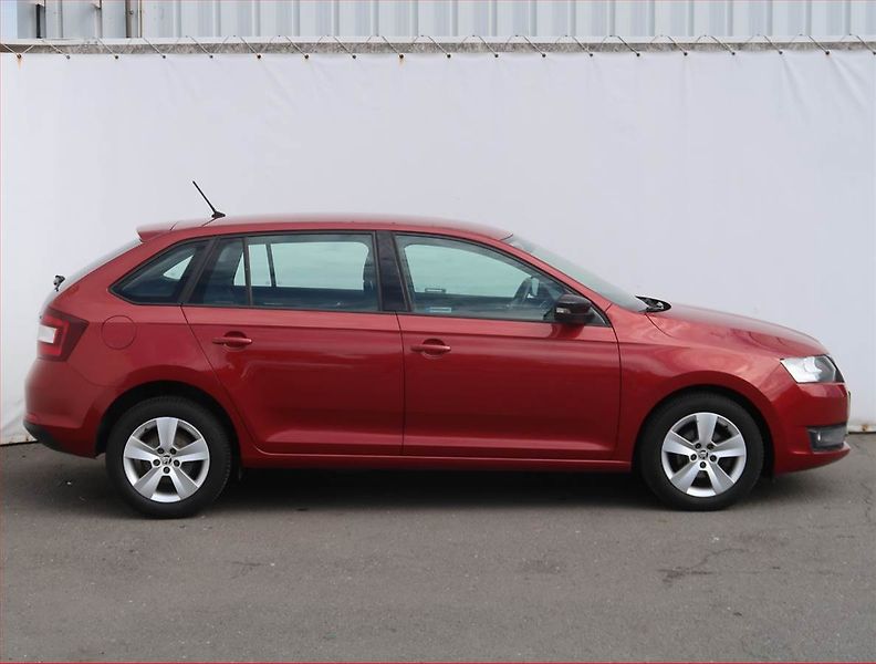 Škoda Rapid (2016) Spaceback 1.4 TDI - fotka 6 z 18