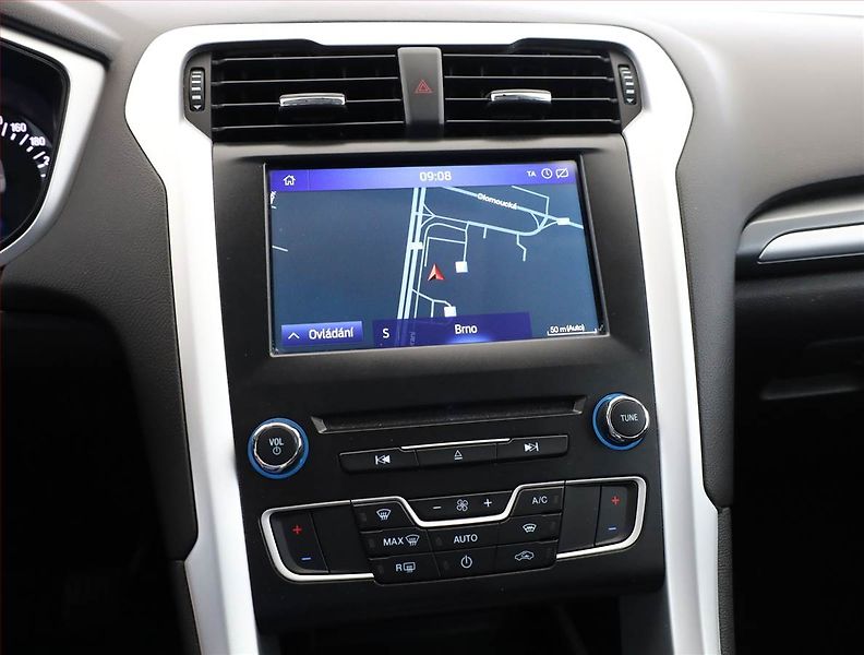Ford Mondeo (2018) 2.0 TDCI, Serv.kniha, Navi - fotka 10 z 18