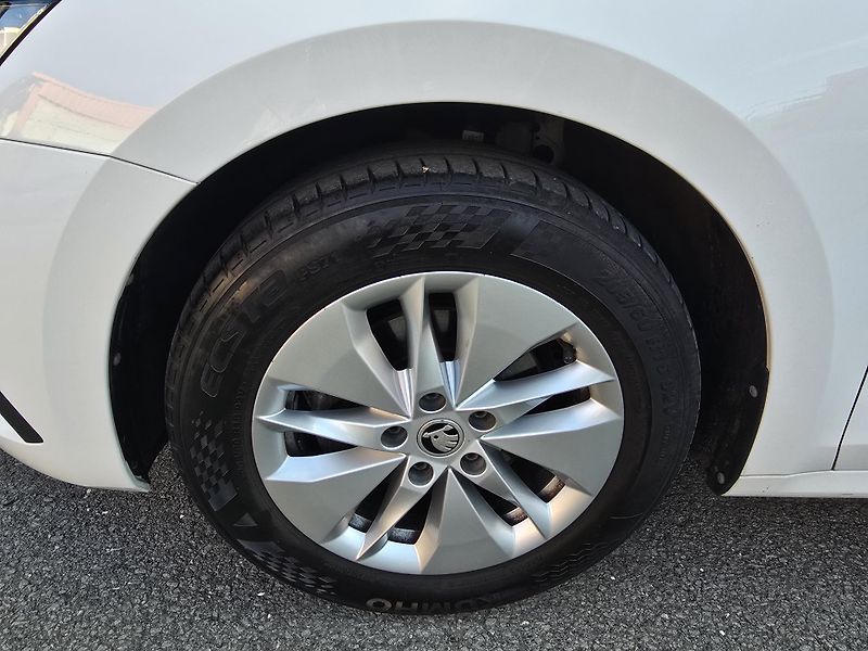 Škoda Octavia (2022) 2,0TDI 85kW 1.Maj. ČR LED NAVI - fotka 7 z 44