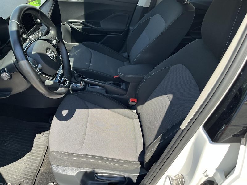 Škoda Fabia 1.0 MPi Ambition Plus 59 kW - fotka 9 z 34