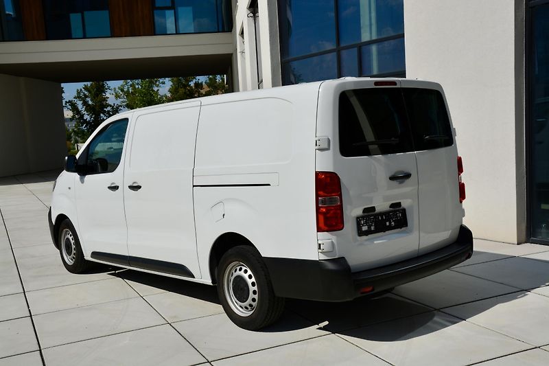 Opel Vivaro COMFORT L3H1 2.8T 1 MAJITEL  - fotka 10 z 36