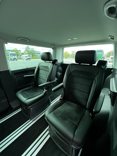 Volkswagen Multivan 2.0TDI 150kW DSG 4x4 Long TZ - fotka 21 z 23