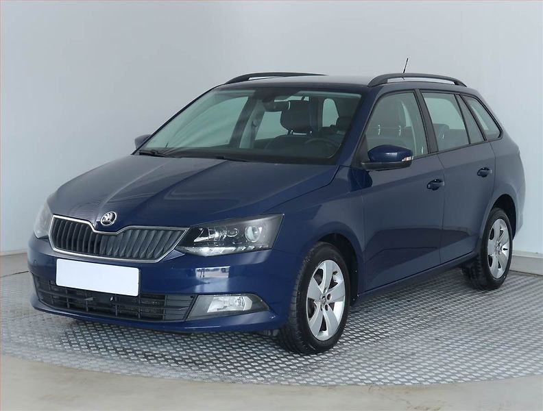 Škoda Fabia (2017) Style 1.2 TSI, Tempomat - fotka 2 z 18