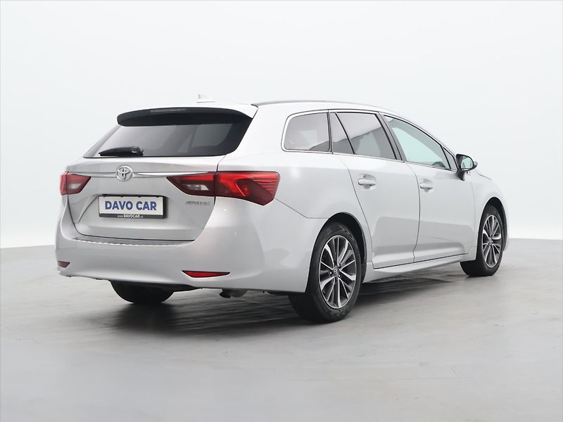 Toyota Avensis 2,0 D-4D 105kW Aut.klima CZ - fotka 7 z 36