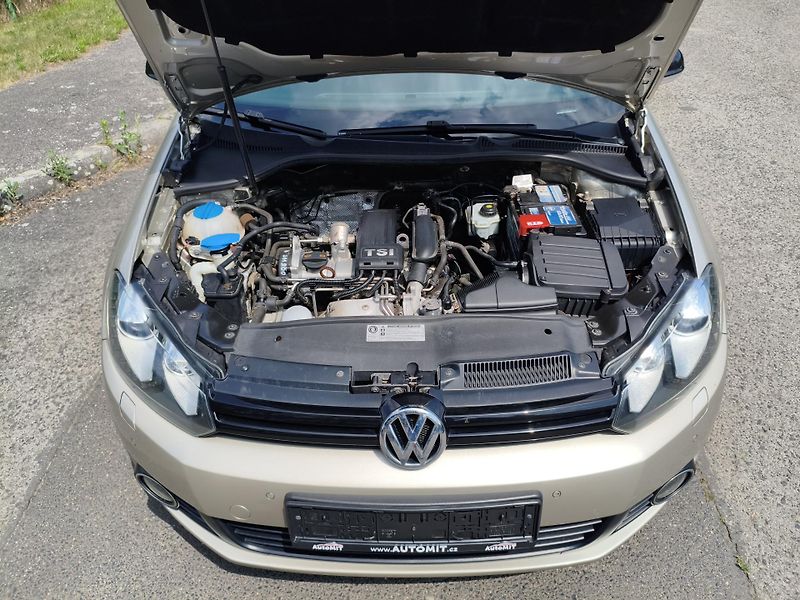 Volkswagen Golf (2013) VI 1,2 TSI Combi 77Kw Match - fotka 29 z 33