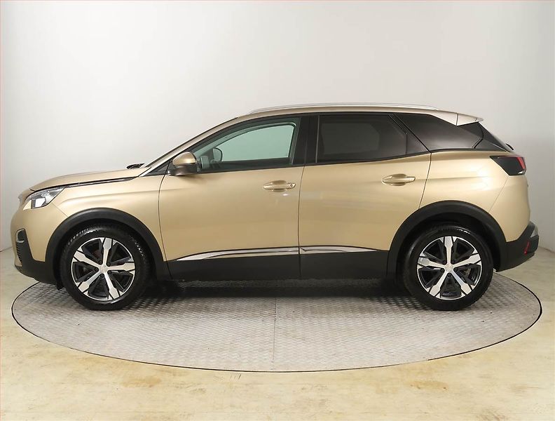 Peugeot 3008 (2017) Allure 1.6 BlueHDi, Automat - fotka 3 z 24