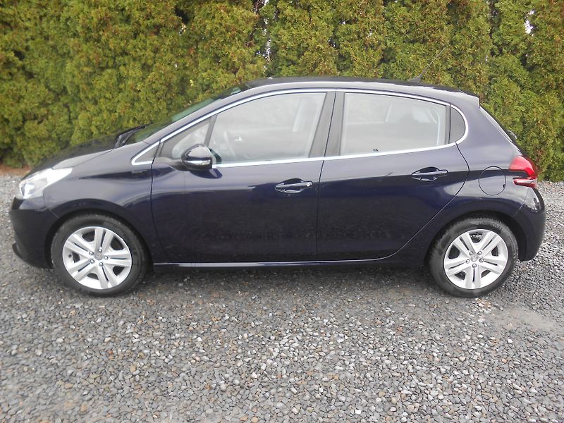 Peugeot 208 NAVI, CHROM, LED, 87TKm - fotka 35 z 37