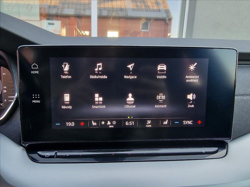 Škoda Octavia 2.0TDI 110kW DSG Style, 1.Maj - fotka 25 z 50