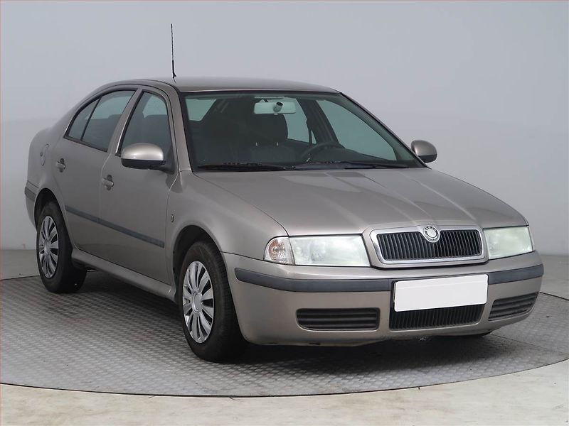 Škoda Octavia (2010) 1.6, po STK, za dobrou cenu - fotografie inzerátu