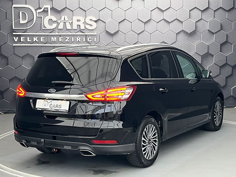 Ford S-MAX 2.0 EB Titanium manuál 7 míst - fotka 4 z 63