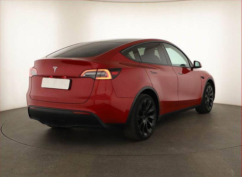Tesla Model Y (2022) RWD LFP 60kWh, SoH 95% - fotka 5 z 19