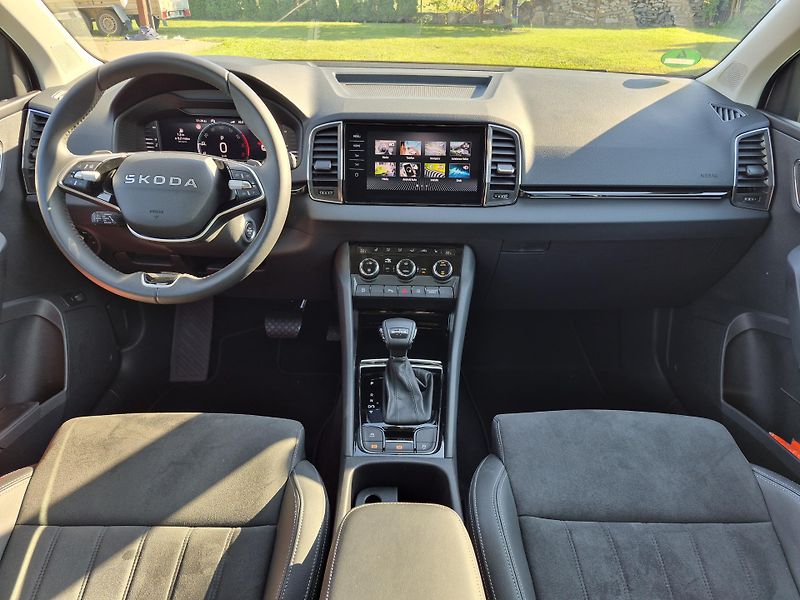 Škoda Karoq (2025) Karoq 1.5 tsi TOP selection  - fotka 17 z 29