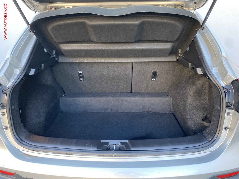 Nissan Qashqai (2017) 1.5dCi, Visia, TZ - fotka 7 z 15