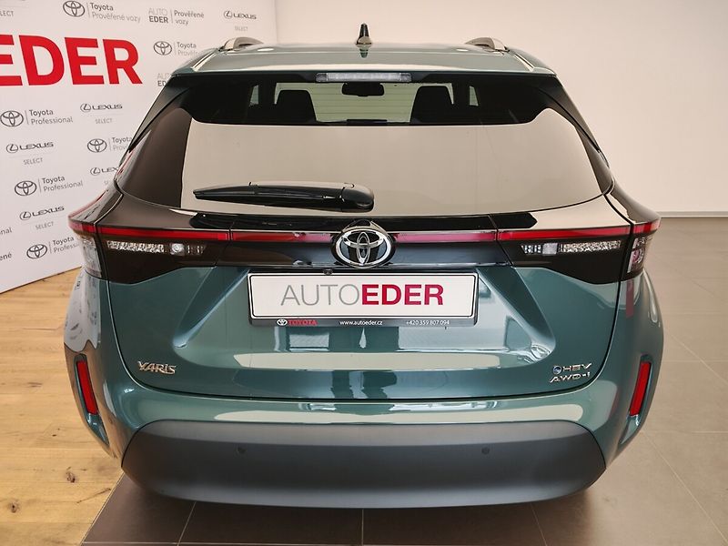 Toyota Yaris Cross 1.5 Hybrid e-CVT Style 4x4 - fotka 5 z 20