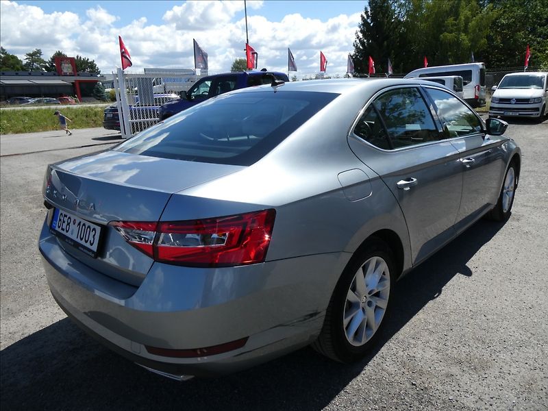 Škoda Superb 1,5 TSi 110kW 1majitel,DSG,DPH - fotka 9 z 47