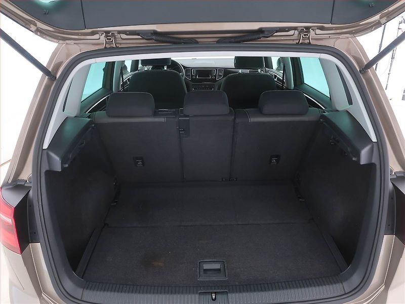 Volkswagen Golf Sportsvan (2014) Highline 1.4 TSI, Serv.kniha - fotka 11 z 15